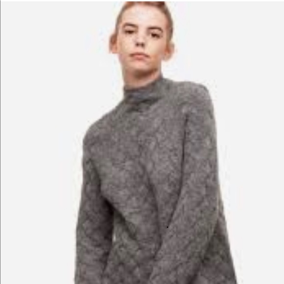 Aritzia Mica wool sweater - Picture 2 of 5